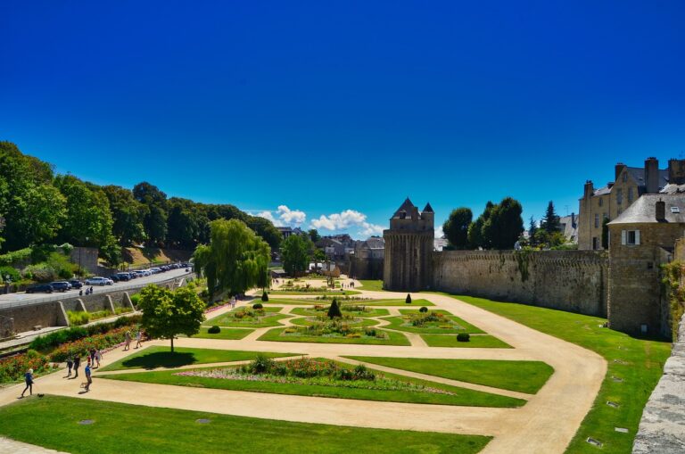 Où partir en France pour pas cher en octobre?